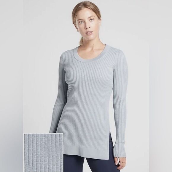 Athleta Glacial Blue Lincoln Park Ribbed Crew Neck Side Slit Sweater XXS - Picture 1 of 8
